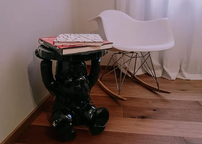 L'architetta Holiday * La Morra